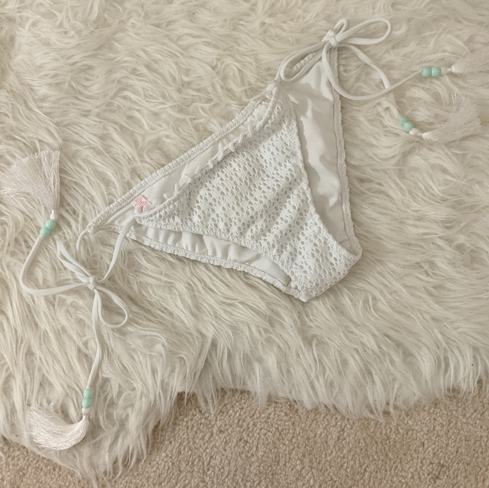 NWOT Victoria's Secret Crochet Bikini Bottoms
